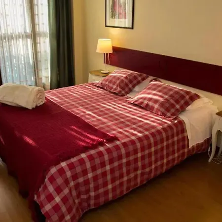 Villa Spacious In With Pool