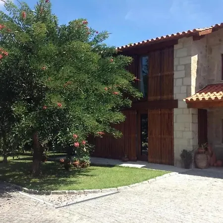 Villa Spacious In With Pool Carrazedo (Amares)